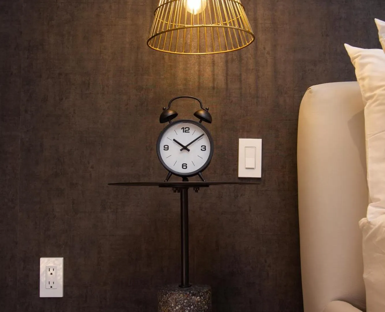 Apartment Studio #13 - Self Check-In - Plateau - St-Denis Montreal